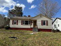 Building Photo - 2/1 House close to Uptown Shelby, NC