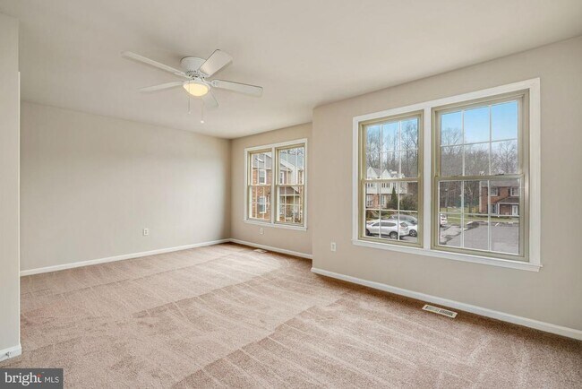 Building Photo - 3271 Westdale Ct