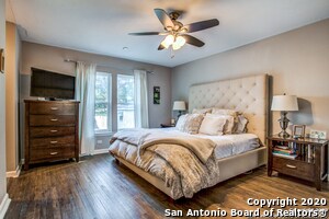 Building Photo - 240 Calumet Pl