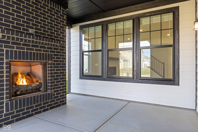 Building Photo - 15440 Cardonia Rd