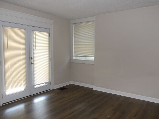 Building Photo - 4012 Southern Pkwy