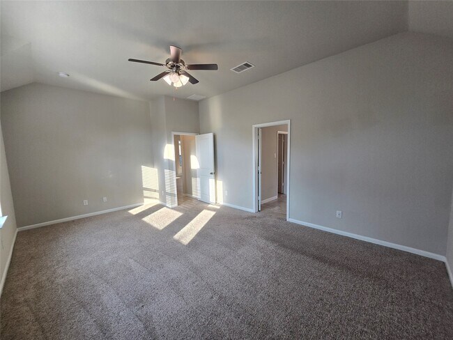 Building Photo - 511 Yellow Bullhead Ct