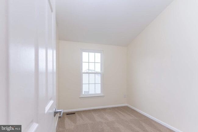 Building Photo - 310 Sedgwick Ct