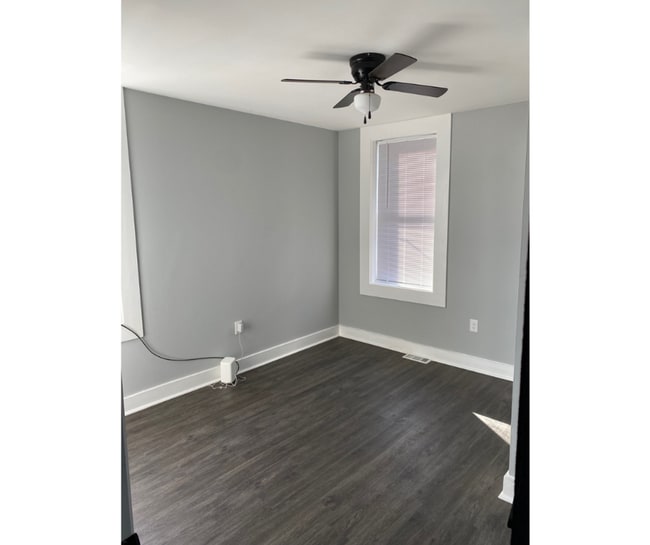 Building Photo - 100 N Hilton St