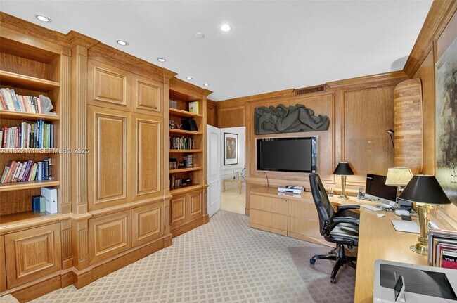 Building Photo - 19925 NE 39th Pl