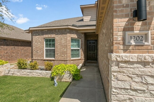 Building Photo - 1202 Arizona Dr