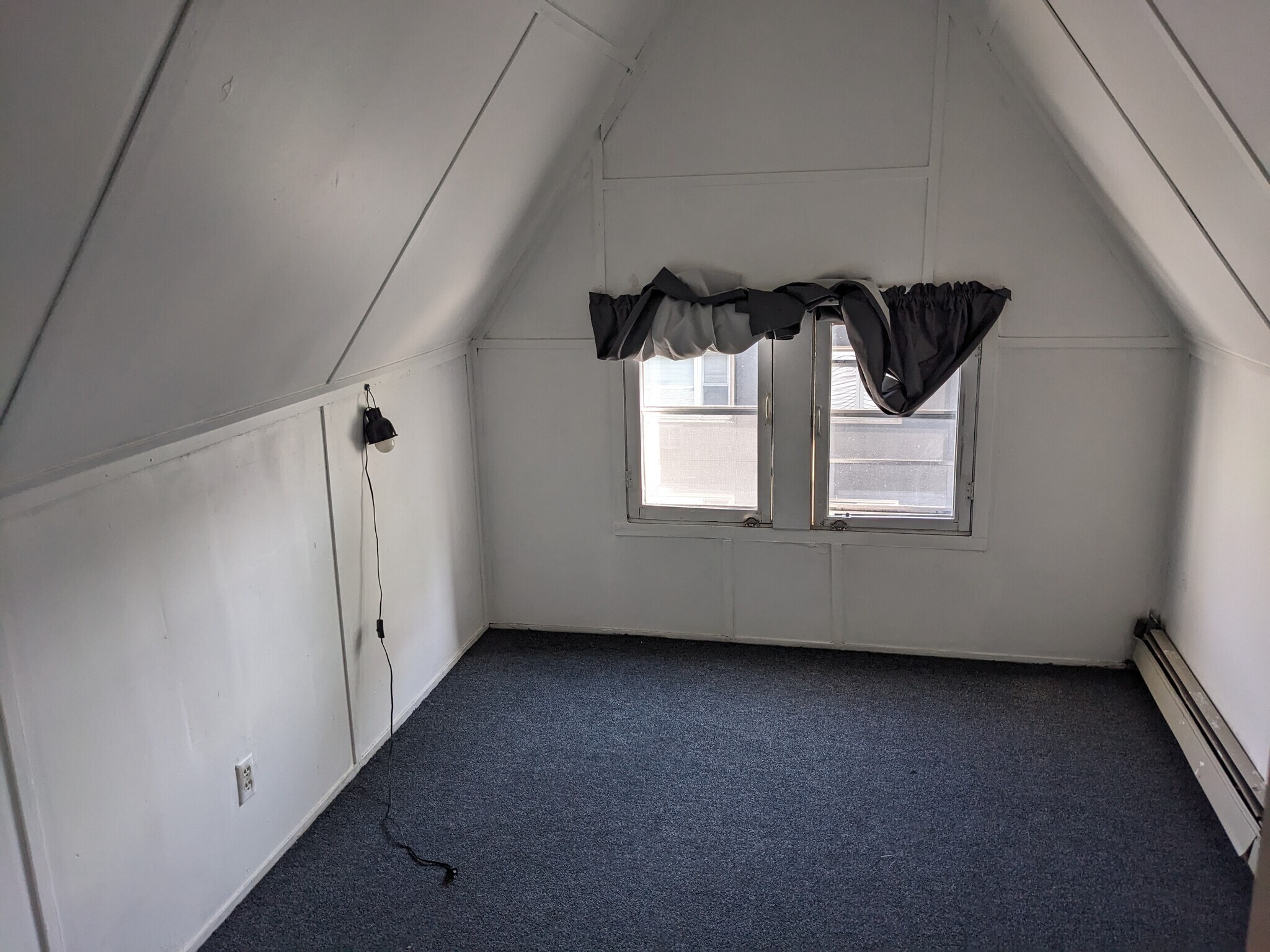 Building Photo - 2317 Harriet Avenue