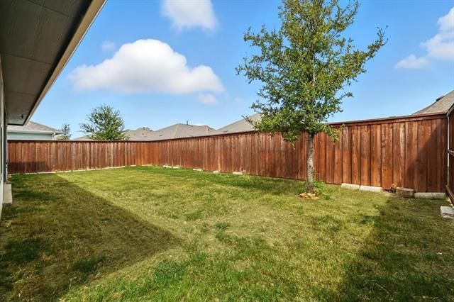 Building Photo - 11112 W Pond Dr