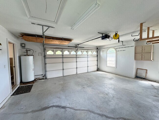 Building Photo - Longs - 3 Bedroom / 2 Bathroom Fully Furnished Home