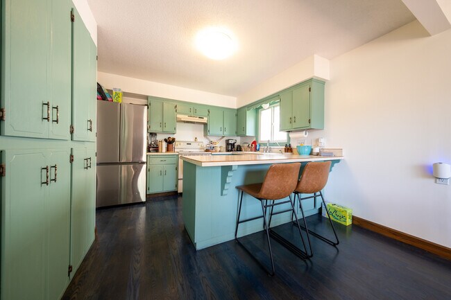 Building Photo - 1581 Woodside Ct NE