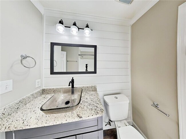 Building Photo - 365 Widewater Dr