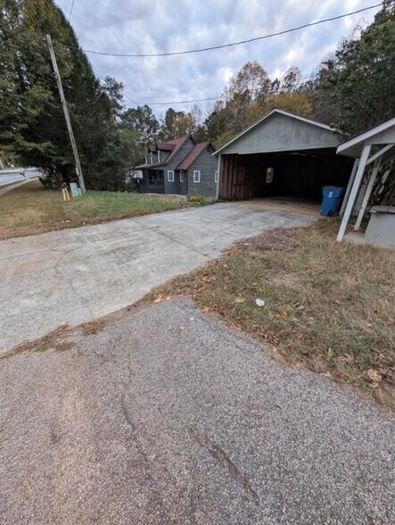 Building Photo - 2839 Five Forks Trickum Rd SW