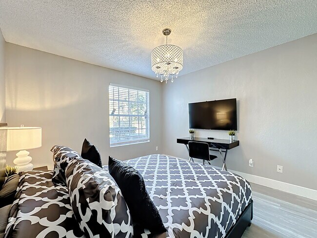 Building Photo - Westwood Boulevard, Orlando, FL 32821 - 2 BR 2 BA condo