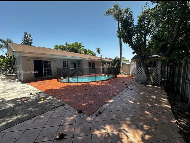 Building Photo - 20500 SW 92nd Pl