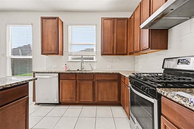 Building Photo - 7218 Bakersfield Ct