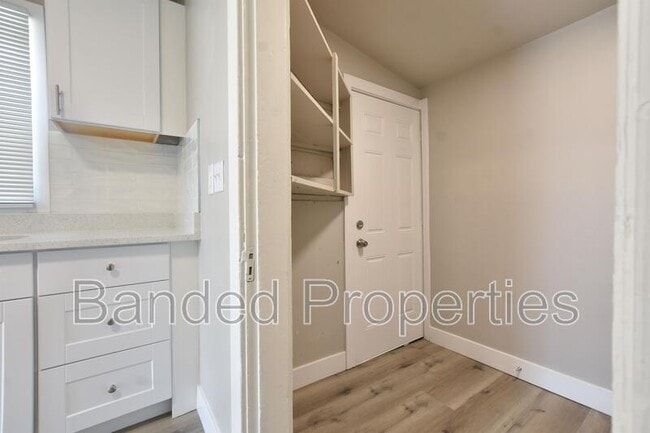 Building Photo - 8630-8644-8644 W 2800 S