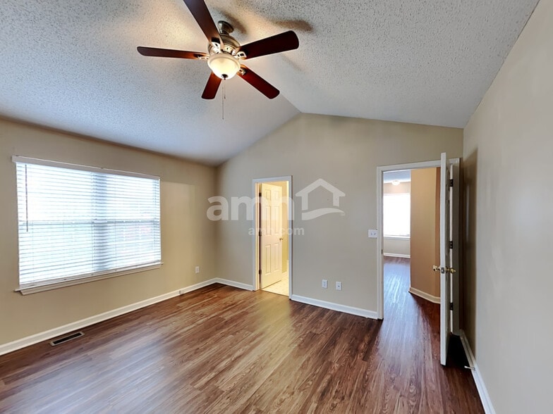 Building Photo - 3826 Tidewater Way NW