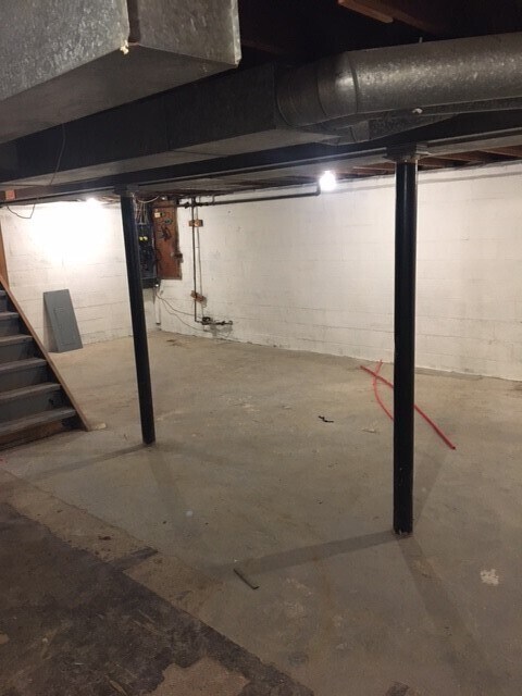 Building Photo - Remodeled 3 Bed 1 Bath Eastwood Cape