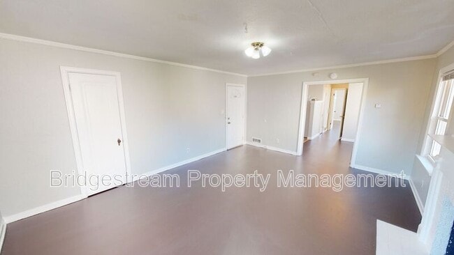 Building Photo - 304 Fountain Ave
