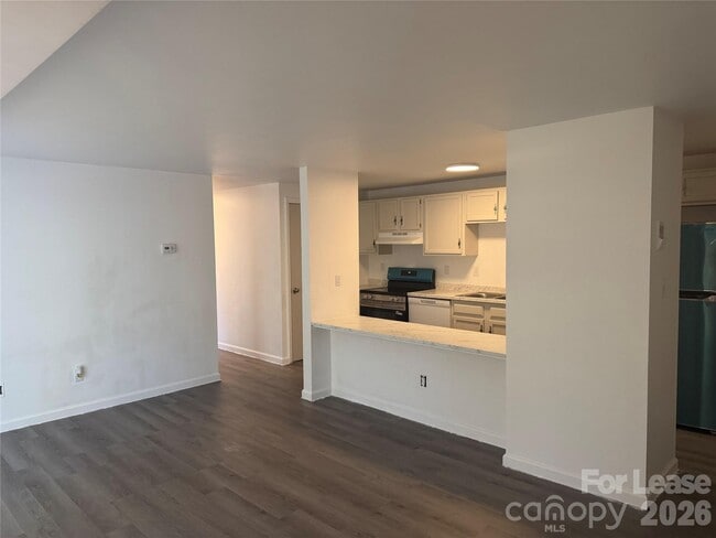 Building Photo - 9333 Old Concord Rd