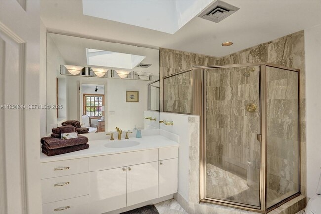 Building Photo - 609 Isle of Palms Dr