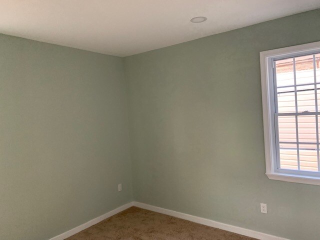 Building Photo - 412 Mistletoe St