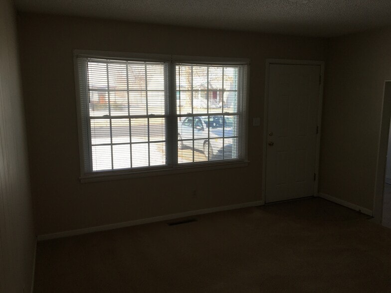 Building Photo - 120 Wire Ave