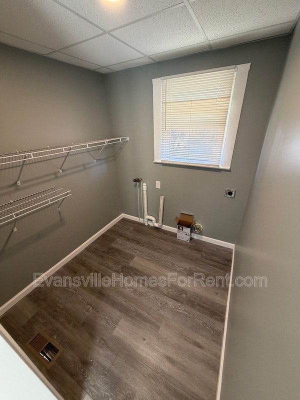 Building Photo - 918 S Barker Ave