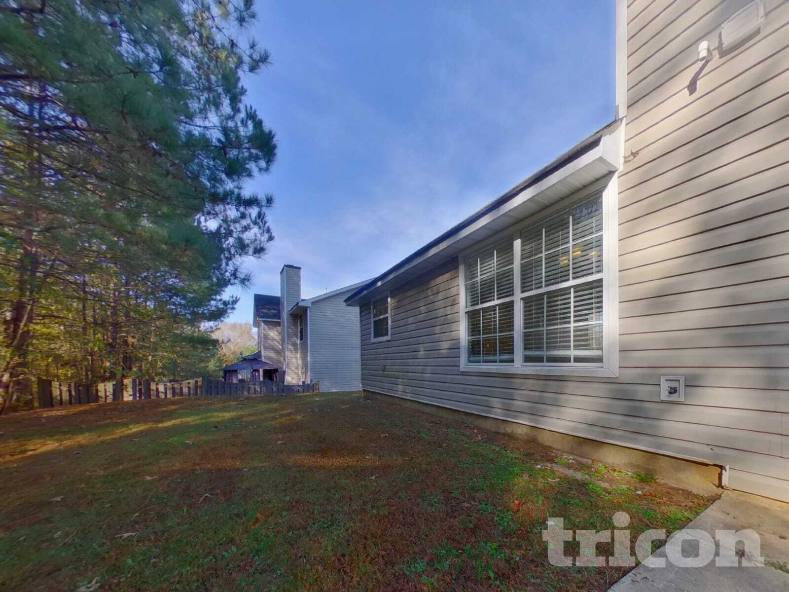 Building Photo - 138 Birchfield Way