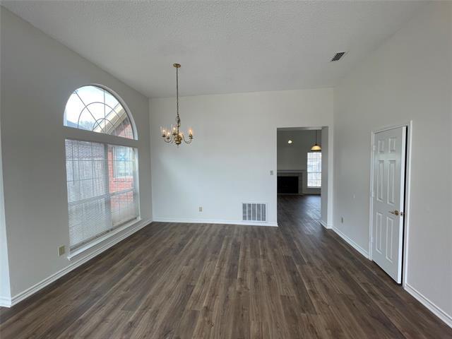 Building Photo - 809 Windy Meadow Dr