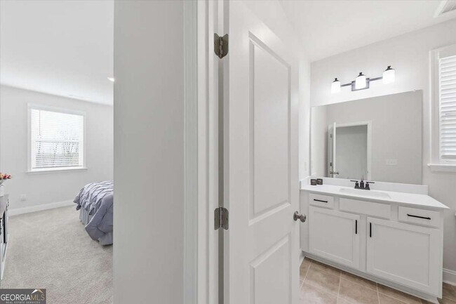 Building Photo - 3939 Alderstone Dr