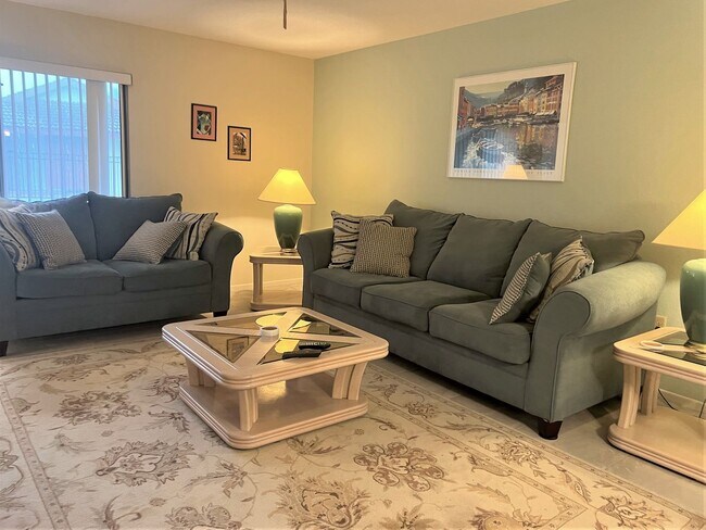 Building Photo - NEW PRICE! Close to beautiful Nokomis Beach and Casey Key