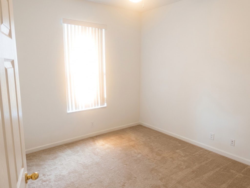 Building Photo - 465 Victoria Hills Dr