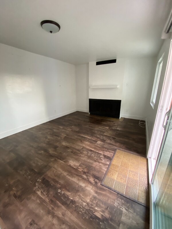 Building Photo - 3320-3322 Clairemont Dr