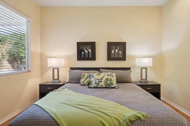 Building Photo - 80570 Hoylake Dr