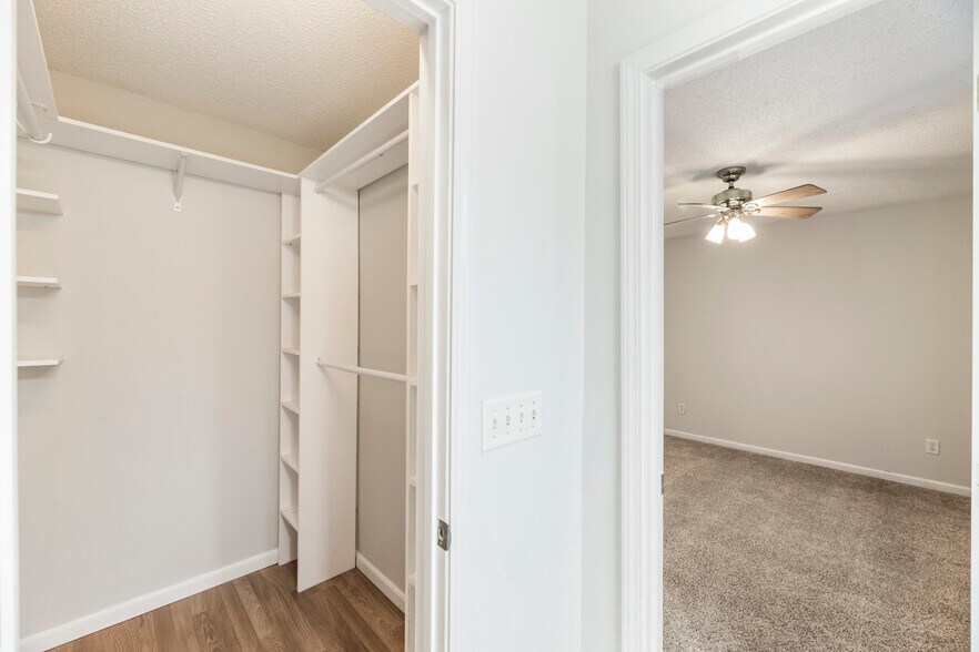 Building Photo - 6605 Overton Cir