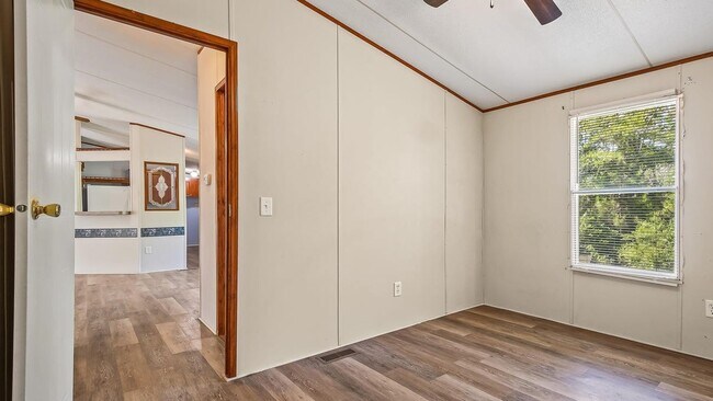 Building Photo - 63 Tully Ave