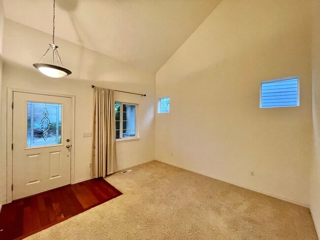 Building Photo - Great Home For Rent