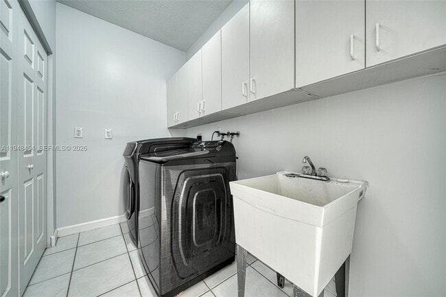 Building Photo - 11374 NW 66th St