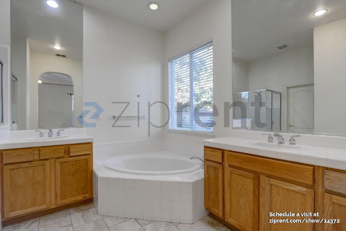 Building Photo - 856 Morningside Dr