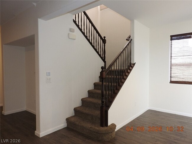 Building Photo - 390 Fringe Ruff Dr