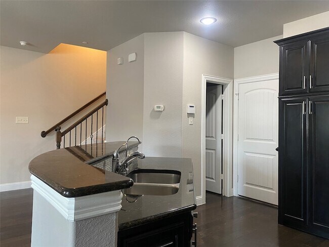 Building Photo - 4232 Charles St