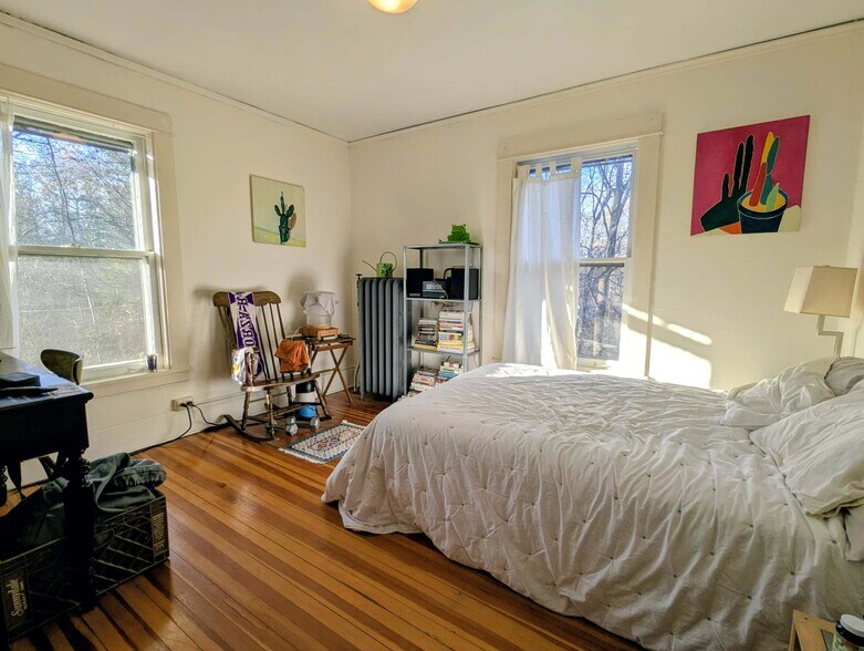 Bedroom #1 - 136 Judd Falls Rd