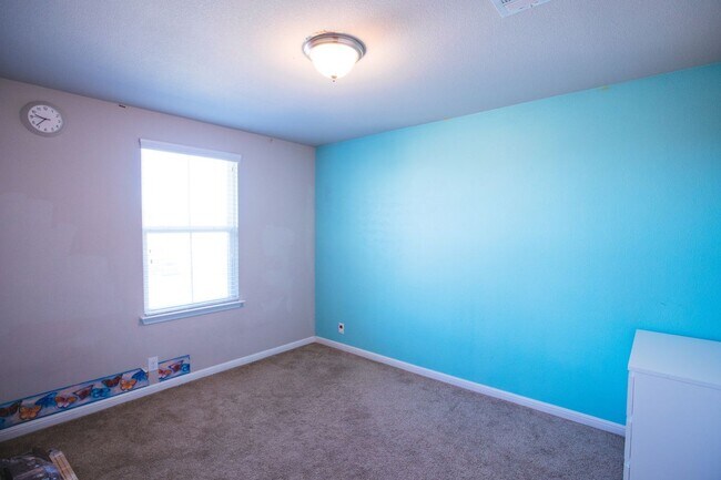 Building Photo - 11700 Harpster Bend