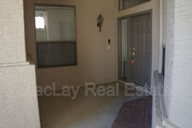 Building Photo - 9753 E Holiday Way