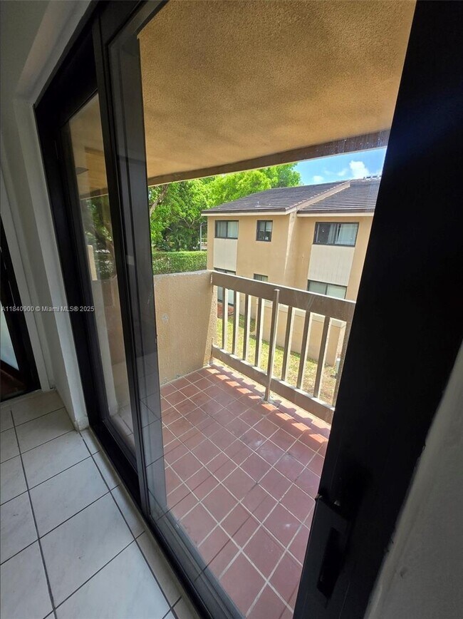 Building Photo - 15415 SW 80th St