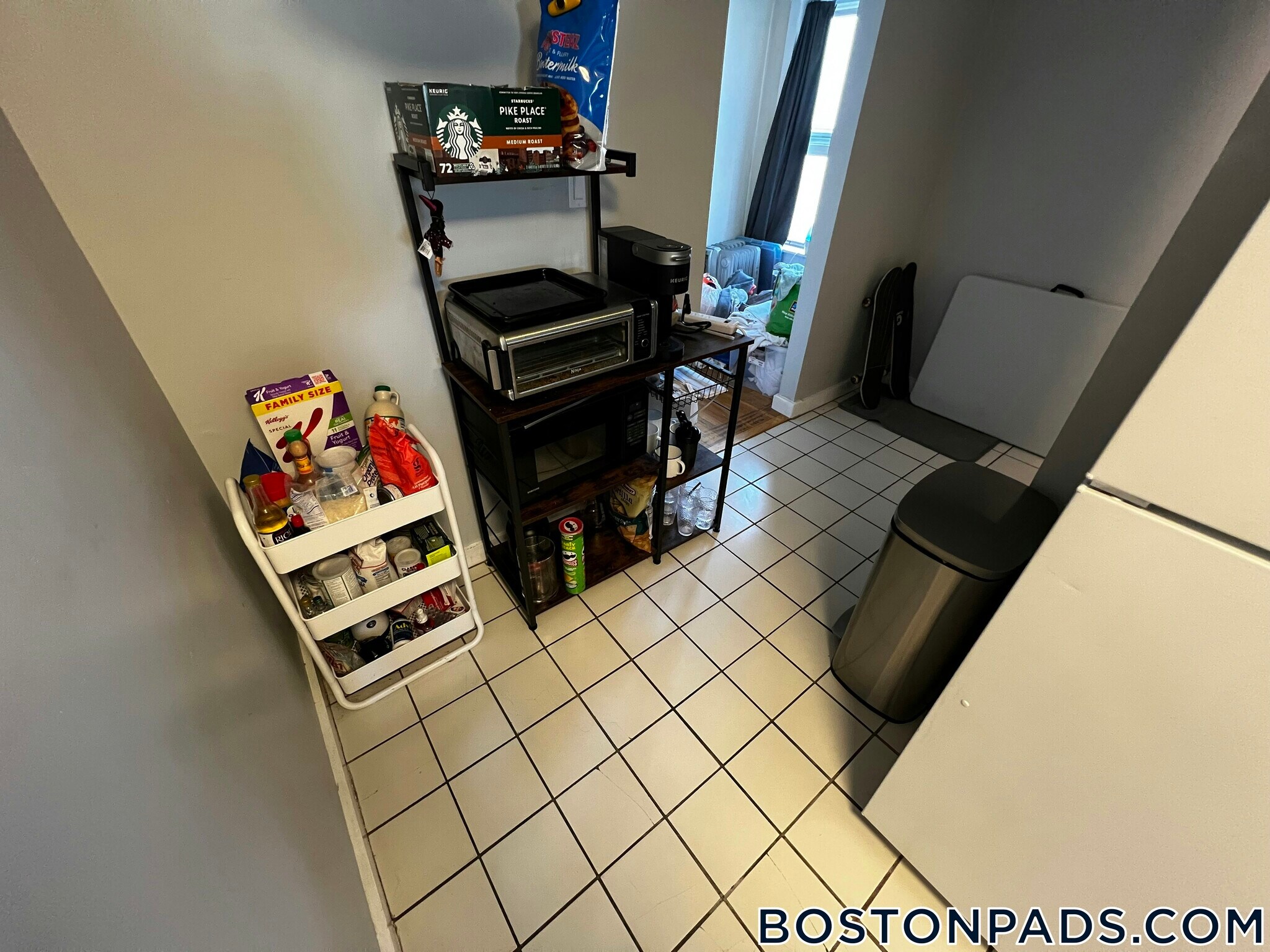 Building Photo - 525 E 3rd St