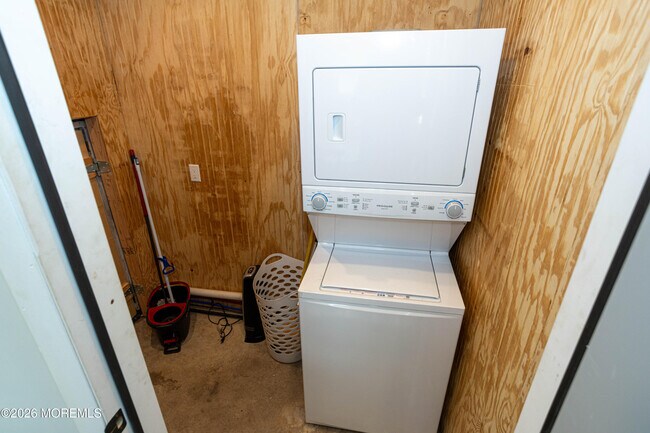 Building Photo - 17 George Rd