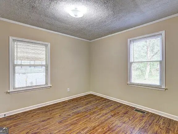 Building Photo - 5164 Phillips Dr