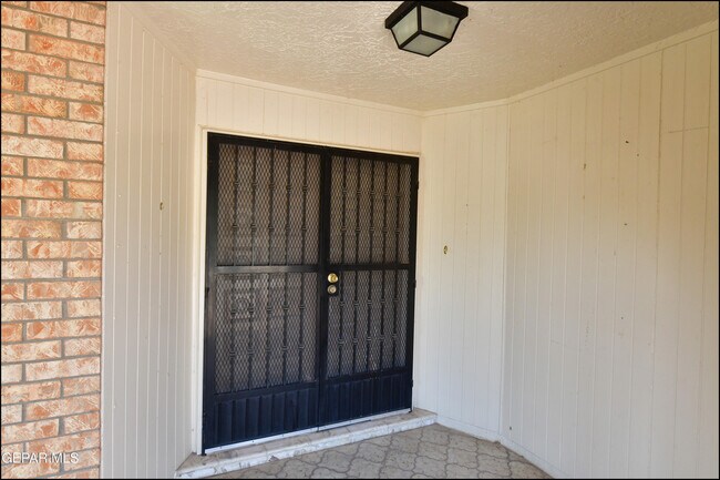 Building Photo - 3606 Colville Dr